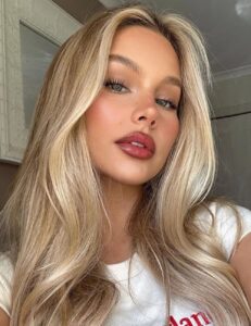 GoldenBride image 1