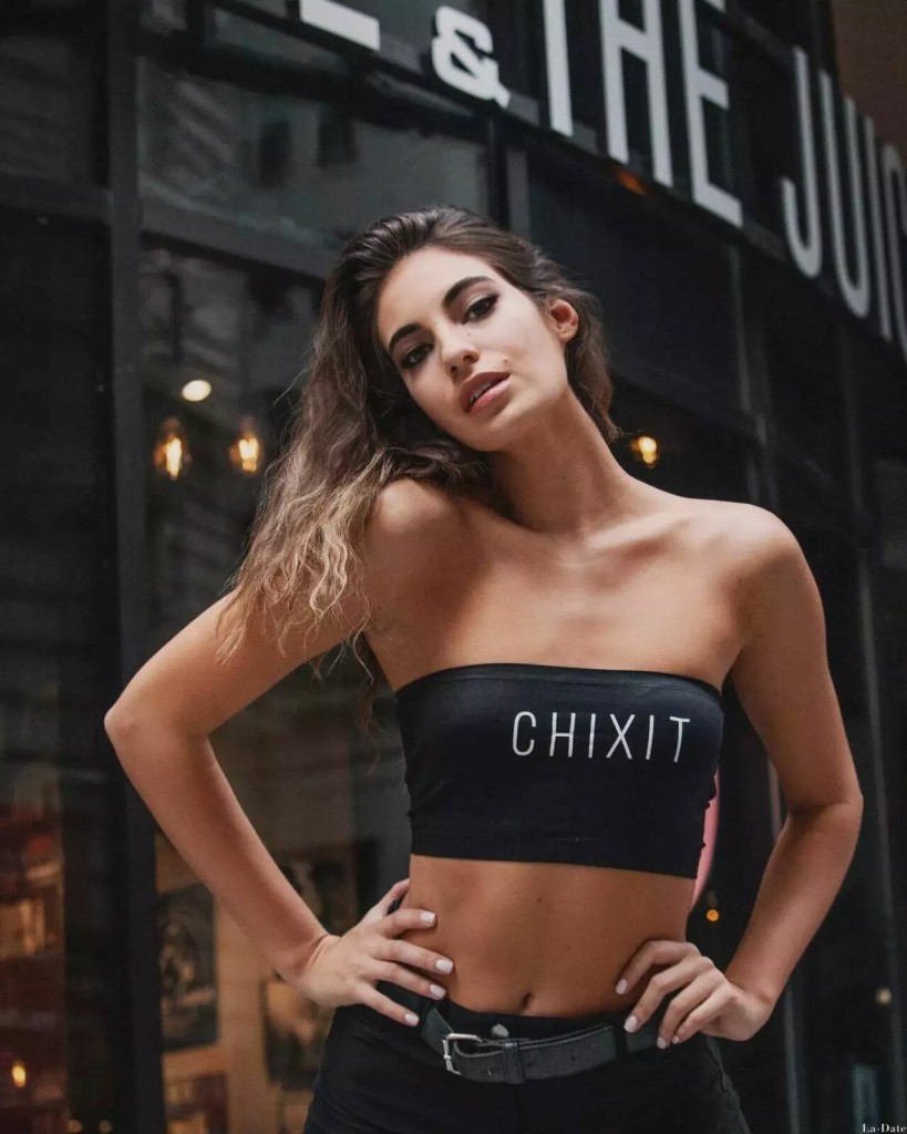 Eliana, 24
