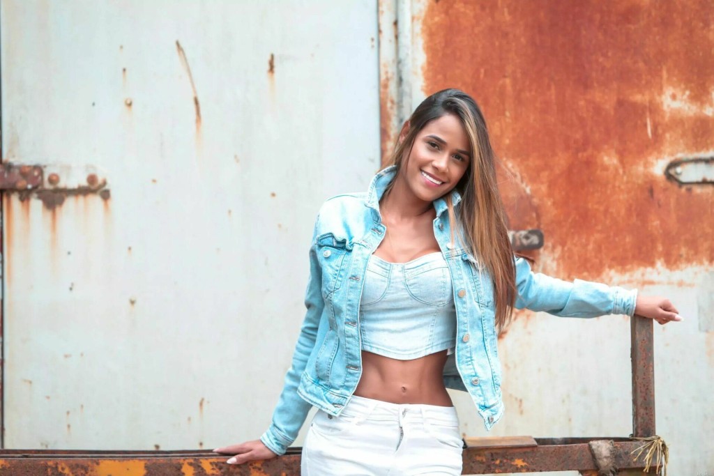 Leticia, 29