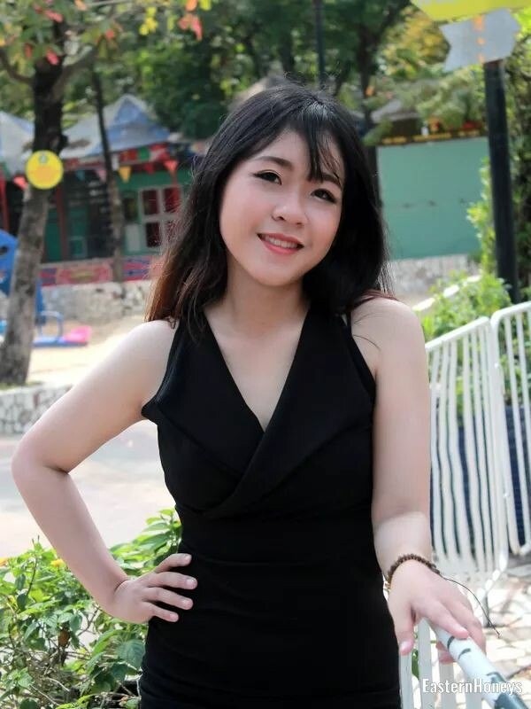 Dang Thi, 22