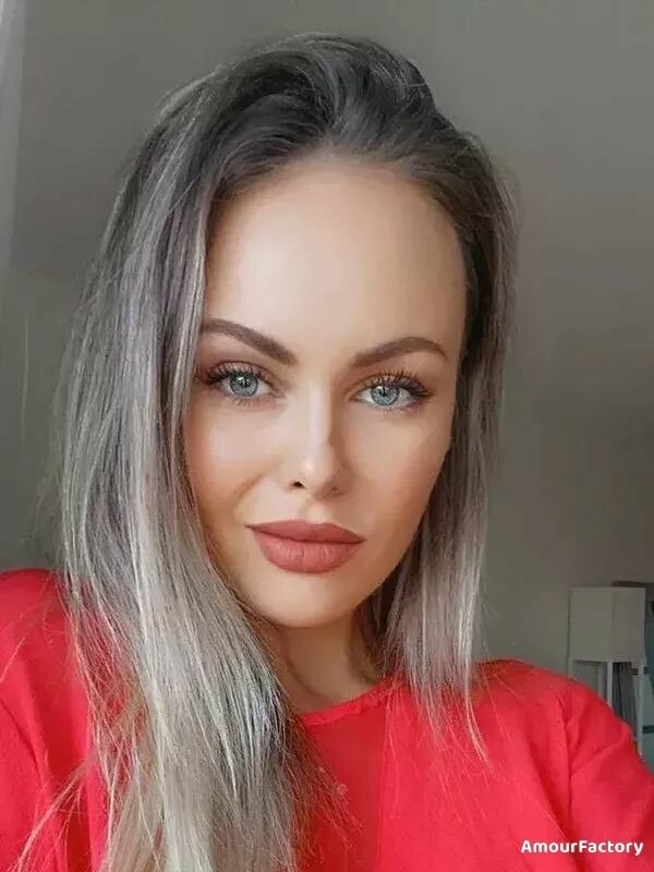 Diana, 37