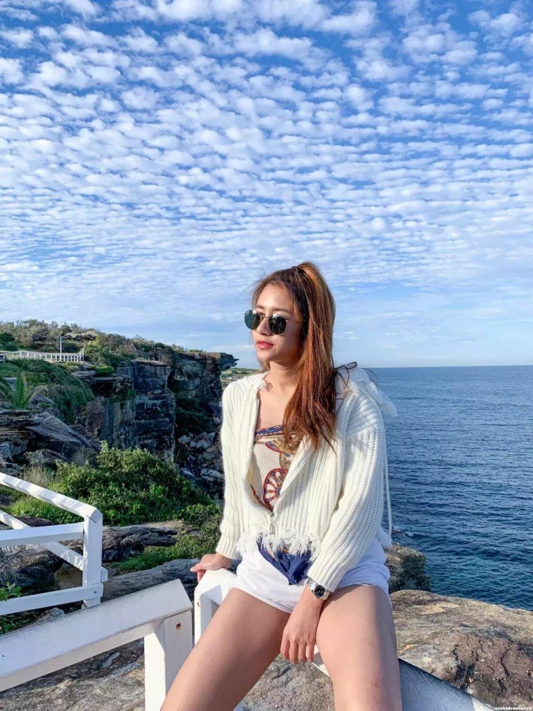 Lily, 30
